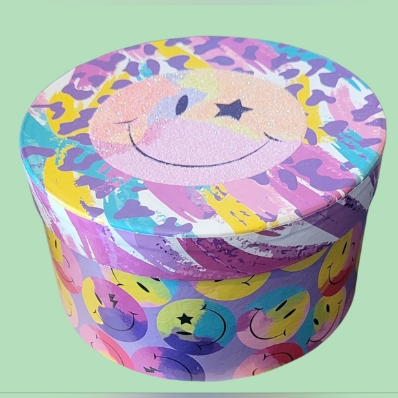"NEW" SUPER CUTE DECORATIVE ROUND GIFT BOXES GLITTER LIDS 5.5" X 16.5" X 3" - Picture 2 of 10